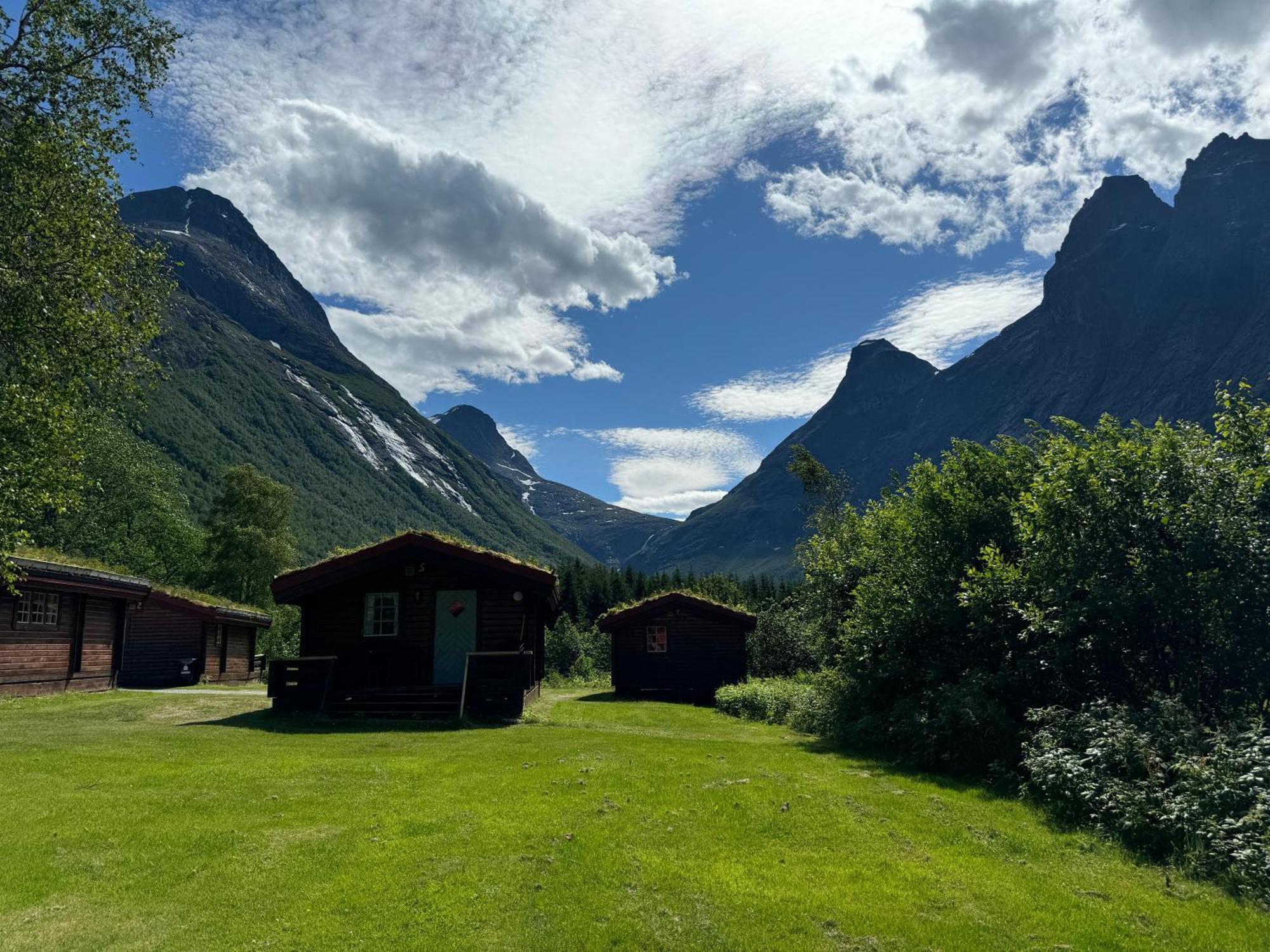 Trollstigen Camping And Gjestegard 욘달스네스 외부 사진