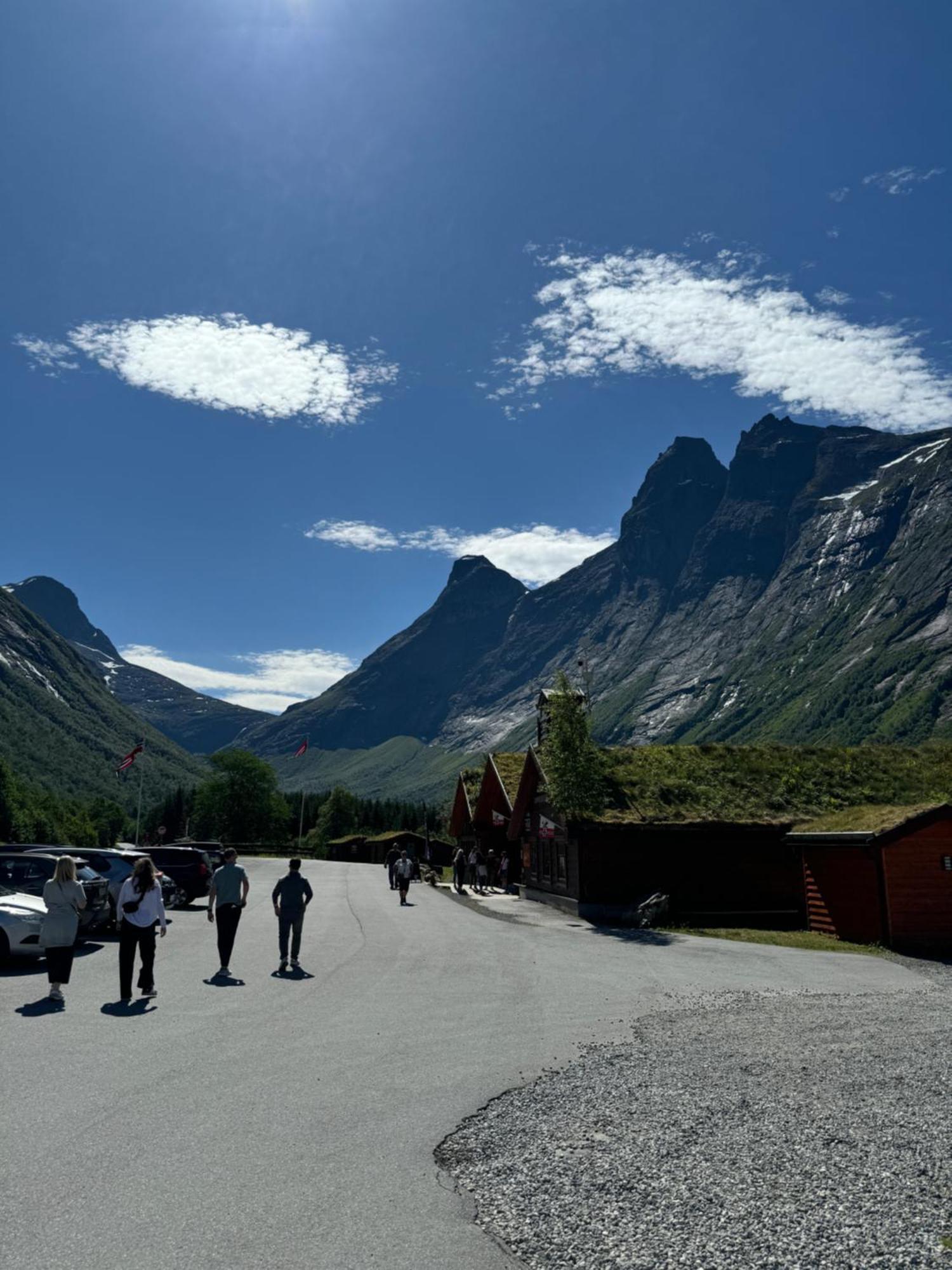 Trollstigen Camping And Gjestegard 욘달스네스 외부 사진